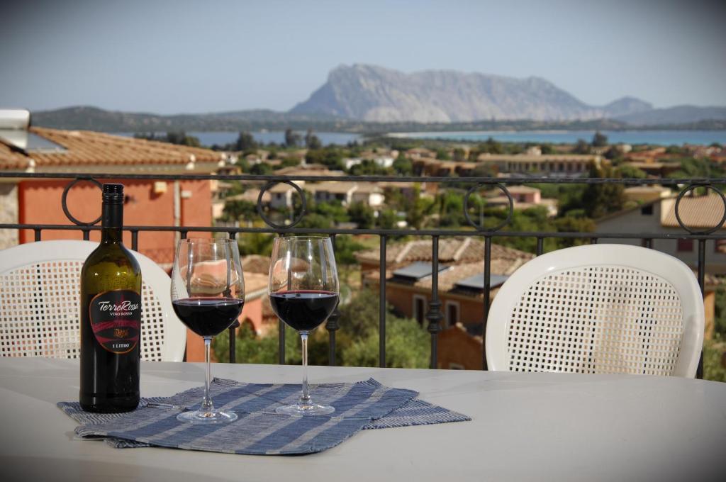 Iss Travel, Citai Panoramic Apartments - 1,5 Km From The Beach San Teodoro  Εξωτερικό φωτογραφία